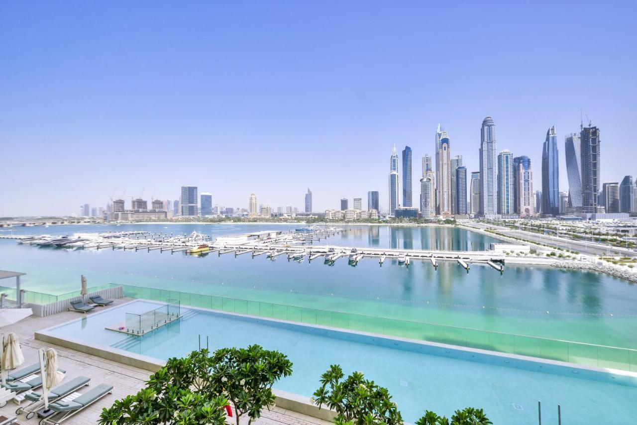 Ultra Luxury Emaar Beachfront - Private Beach And Pool Dubai Exterior photo