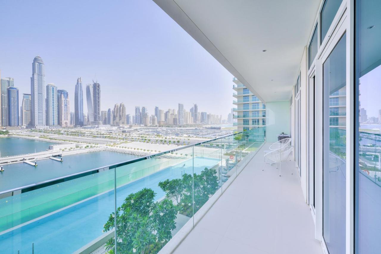 Ultra Luxury Emaar Beachfront - Private Beach And Pool Dubai Exterior photo